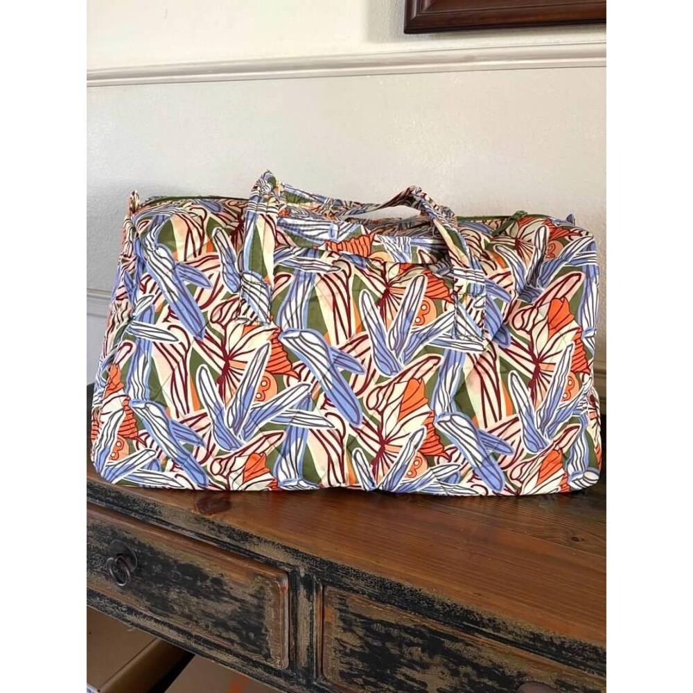 Vera Bradley Large Travel Duffel Bag  Dragonfly- NWT - Picture 4 of 5